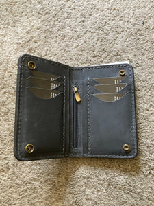 Vintage Cowhide Leather Bifold Wallet with Snap Closure